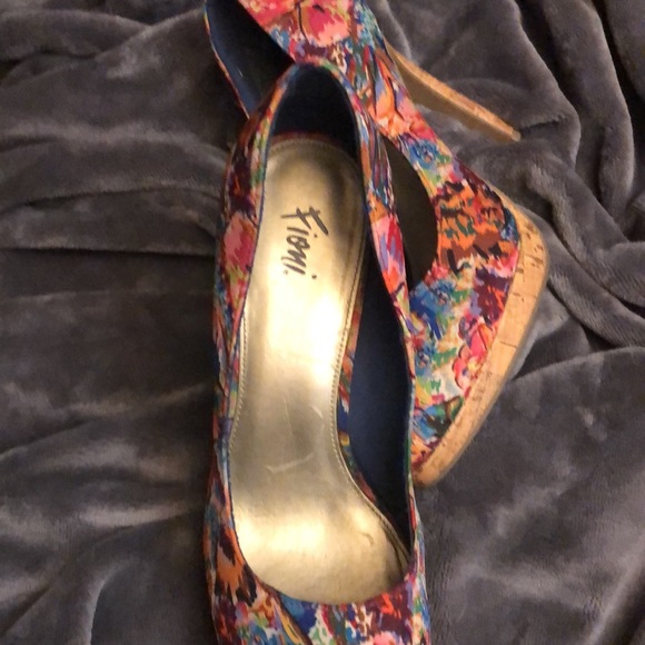 high heels floral pattern cork heels 3.5 inches - Picture 4 of 6